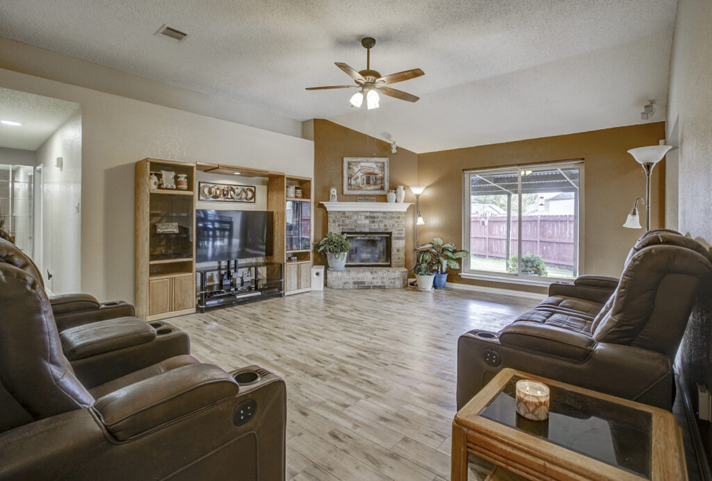 6000 Prairie Wood Ct. - Living Room - FireBoss Realty