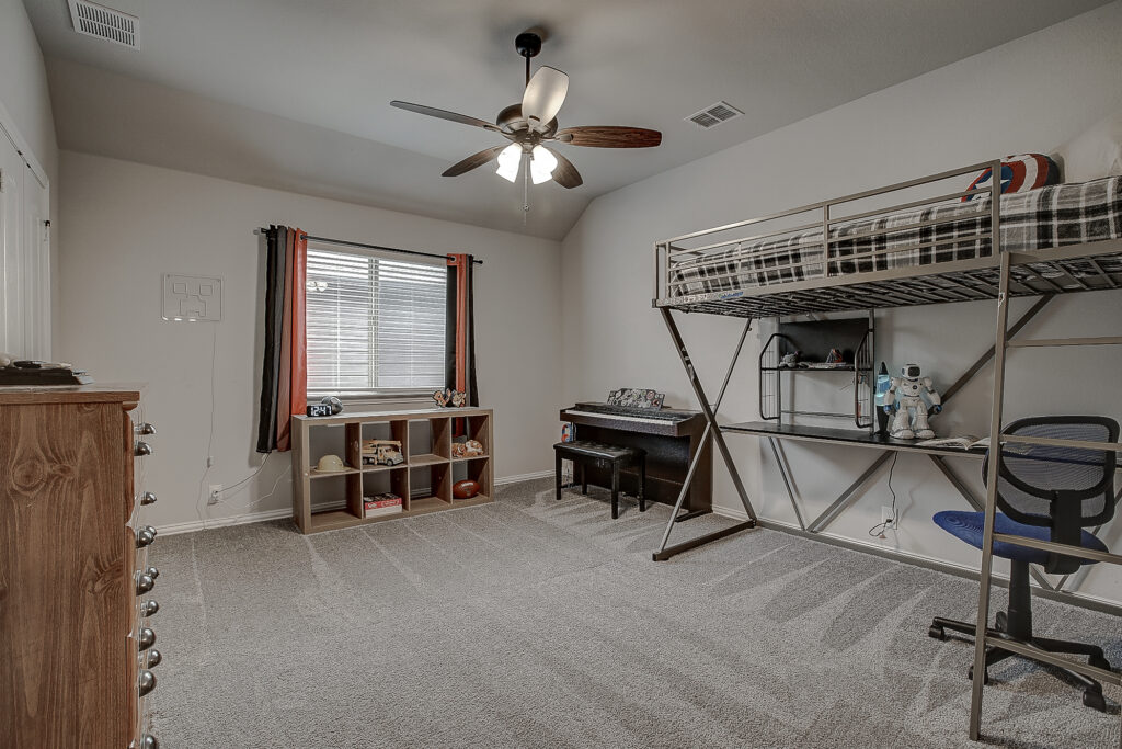 22Third Bedroom30