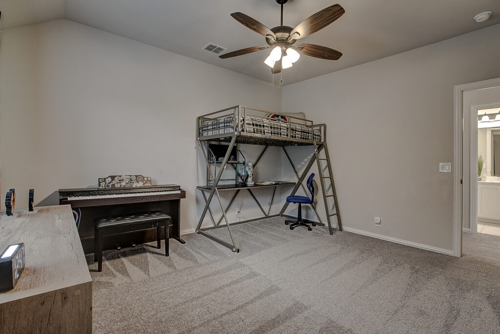 23Third Bedroom31